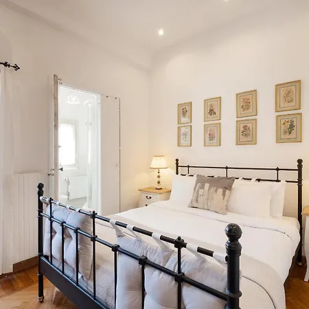 Lovely Flat W/terrace Few Steps From Spanish Steps * ローマ
