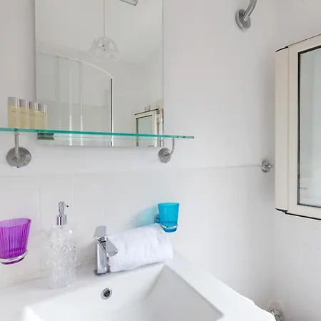 Lovely Flat W/terrace Few Steps From Spanish Steps アパート